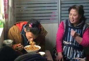 娱乐吃瓜酱上海老爷爷,揭秘都市老人的快乐生活  第2张