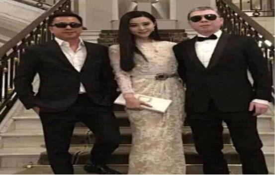 八点娱乐圈吃瓜,揭秘明星幕后故事与热点事件  第2张